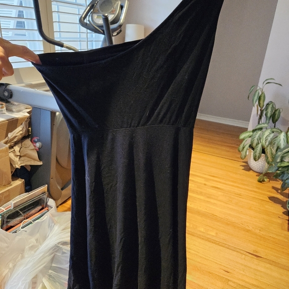 Black Dress - Picture 1 of 4